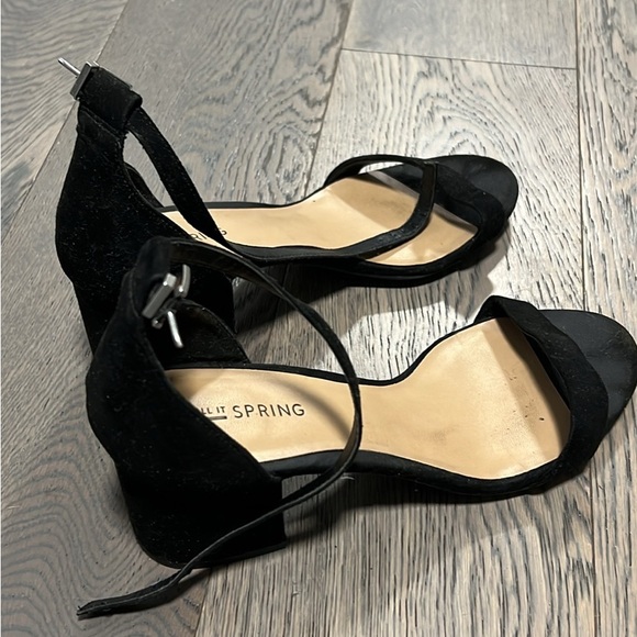 Call it spring heels - Picture 2 of 2